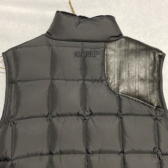 10.Deep Vest - Picture 7 of 8